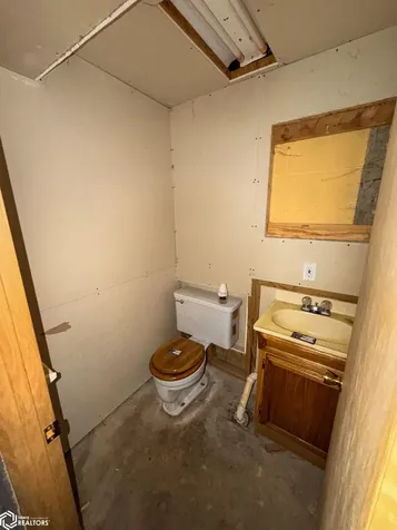 612 1st Street SE Belmond IA 50421