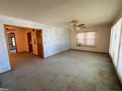 612 1st Street SE Belmond IA 50421