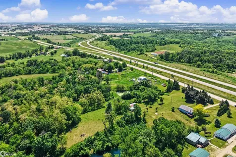 1735 305th Street Tama IA 52339