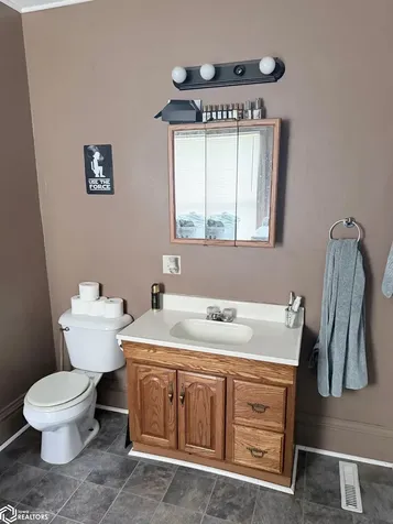 203 E Washington Street Montezuma IA 50171