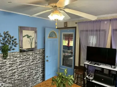 2104 Melvin Avenue Burlington IA 52601