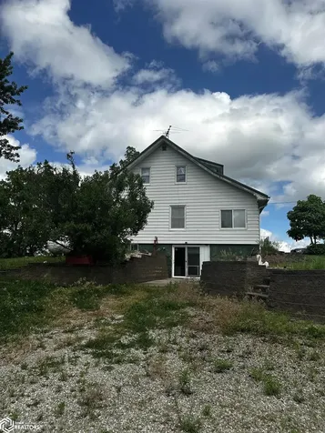 1789 328th Avenue Brooklyn IA 52211