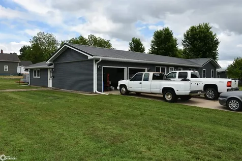 2013 14th Avenue Eldora IA 50627