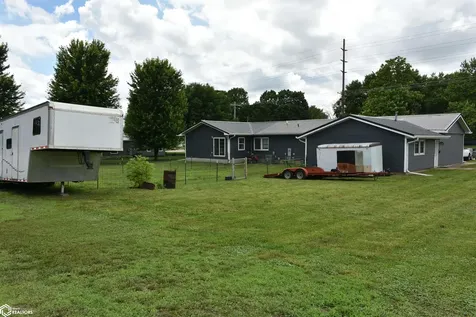 2013 14th Avenue Eldora IA 50627