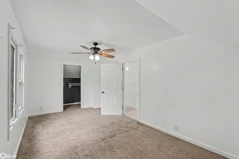 812 N 4th Street Marshalltown IA 50158