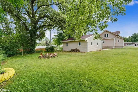 812 N 4th Street Marshalltown IA 50158
