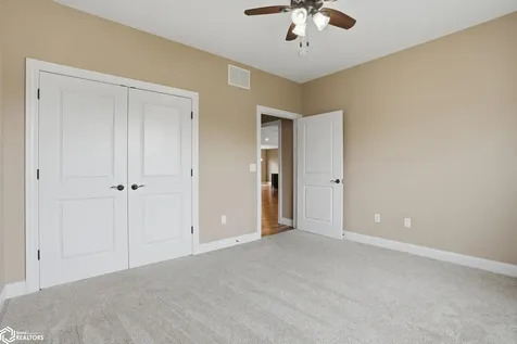 5159 Deerfield Drive Burlington IA 52601