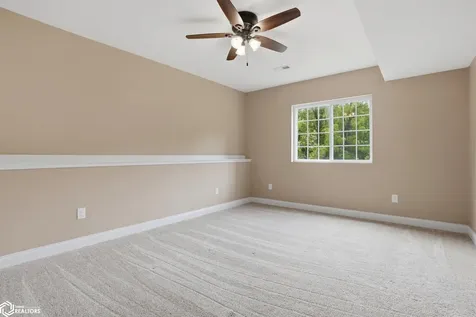 5159 Deerfield Drive Burlington IA 52601