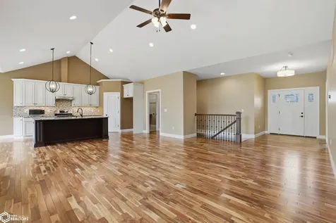 5159 Deerfield Drive Burlington IA 52601