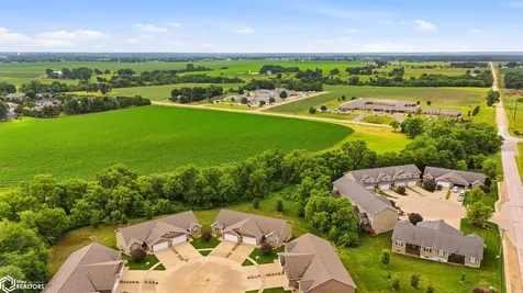 5159 Deerfield Drive Burlington IA 52601
