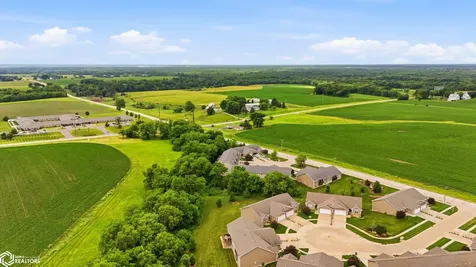 5159 Deerfield Drive Burlington IA 52601