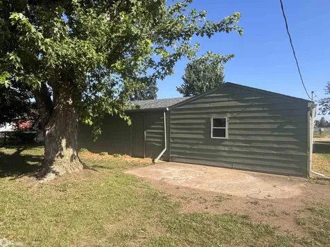 4415 Avenue L Fort Madison IA 52627