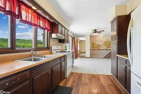 8311 Hidden Valley Road Dubuque IA 52003
