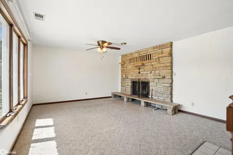 8311 Hidden Valley Road Dubuque IA 52003