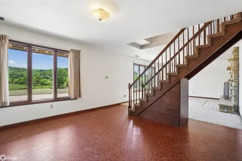 8311 Hidden Valley Road Dubuque IA 52003