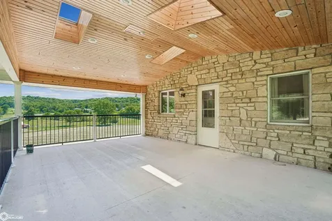8311 Hidden Valley Road Dubuque IA 52003