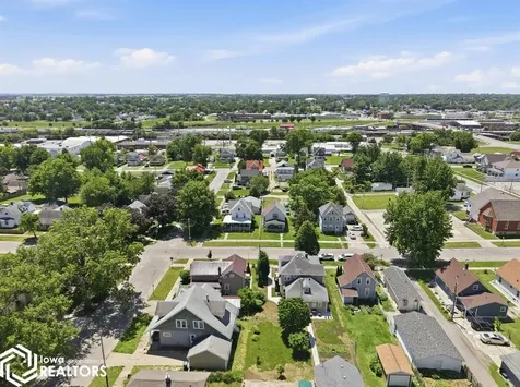 408 1/2 E Linn Street Marshalltown IA 50158