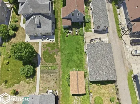 408 1/2 E Linn Street Marshalltown IA 50158