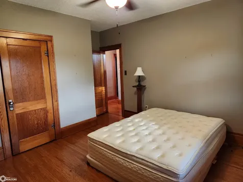 3615 Highway T47 Montour IA 50173