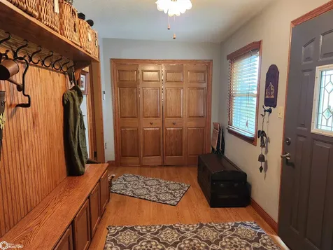3615 Highway T47 Montour IA 50173