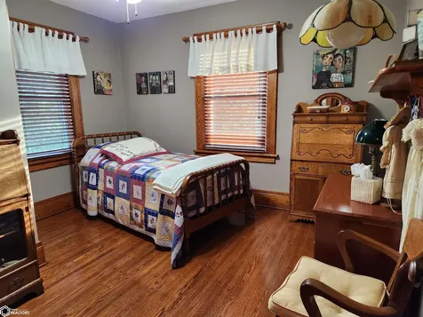 3615 Highway T47 Montour IA 50173