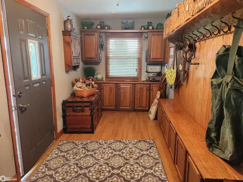 3615 Highway T47 Montour IA 50173