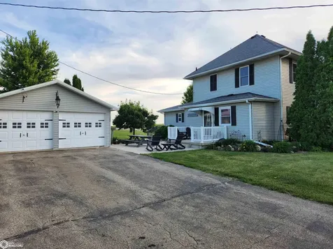 3615 Highway T47 Montour IA 50173
