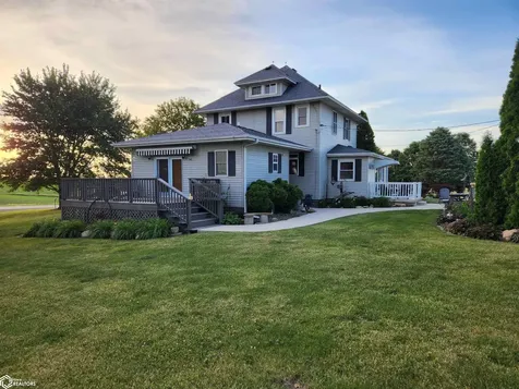 3615 Highway T47 Montour IA 50173