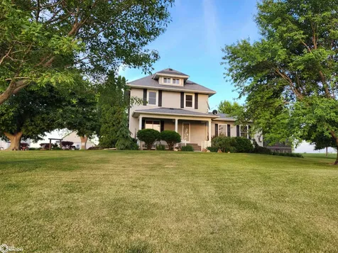 3615 Highway T47 Montour IA 50173