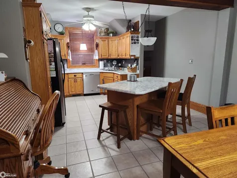 3615 Highway T47 Montour IA 50173