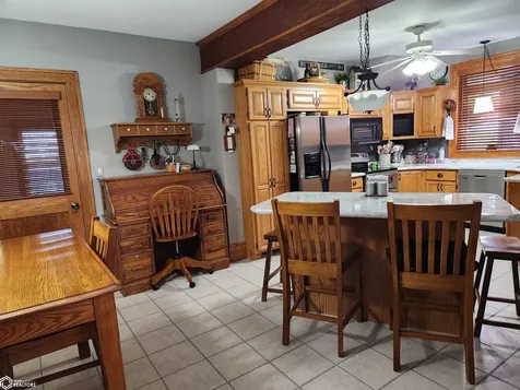 3615 Highway T47 Montour IA 50173