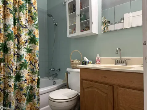 406 W Carpenter Avenue Fairfield IA 52556
