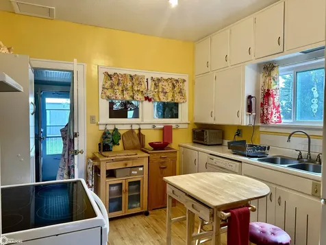 406 W Carpenter Avenue Fairfield IA 52556