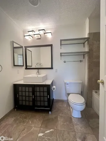 1000 Pleasant Plain #204 Road Fairfield IA 52556