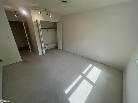 1000 Pleasant Plain #204 Road Fairfield IA 52556