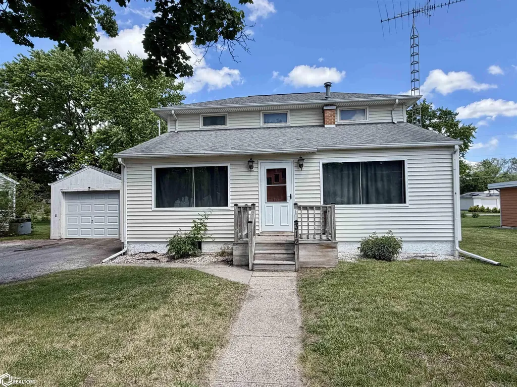 312 Indiana Avenue Iowa Falls IA 50126