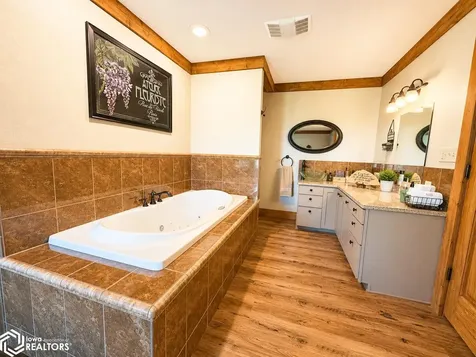 20319 490th Street Lake Mills IA 50450