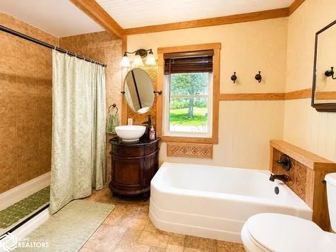 20319 490th Street Lake Mills IA 50450