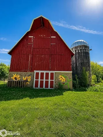 20319 490th Street Lake Mills IA 50450