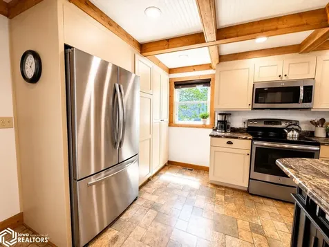 20319 490th Street Lake Mills IA 50450