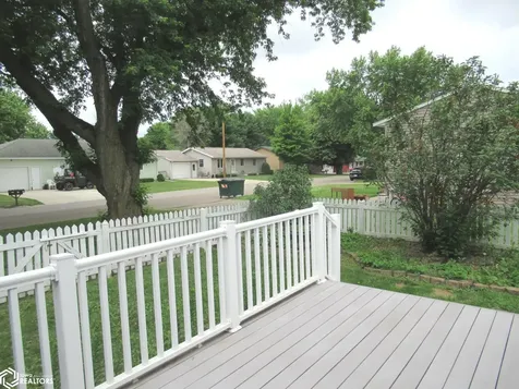 102 Hillhaven Drive Forest City IA 50436