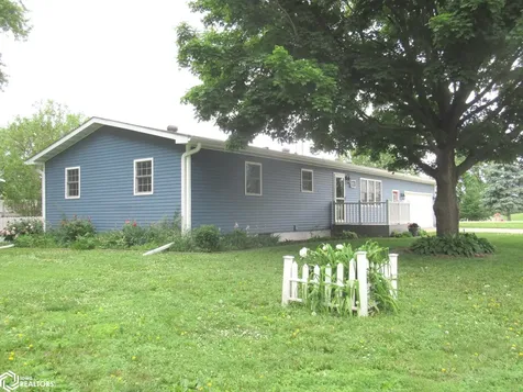 102 Hillhaven Drive Forest City IA 50436