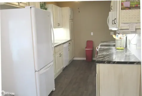 102 Hillhaven Drive Forest City IA 50436