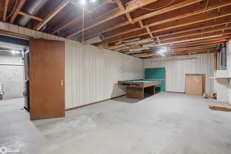 406 E Lafayette Avenue Keota IA 52248