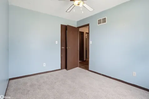 13 29th Place Fort Madison IA 52627