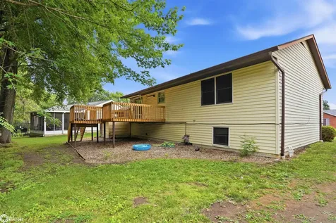 13 29th Place Fort Madison IA 52627