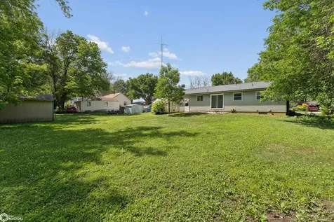 2317 24th Street SW Mason City IA 50401