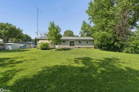 2317 24th Street SW Mason City IA 50401