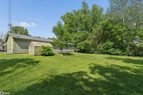 2317 24th Street SW Mason City IA 50401