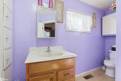 1710 Mount Pleasant Street Burlington IA 52601